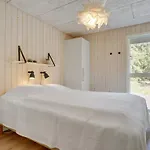Delan - 1-3km From The Sea By Interhome *