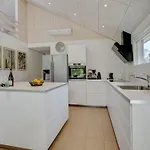 Delan - 1-3km From The Sea By Interhome *