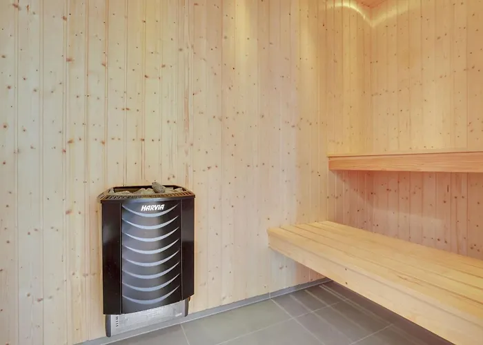 Delan - 1-3km From The Sea By Interhome